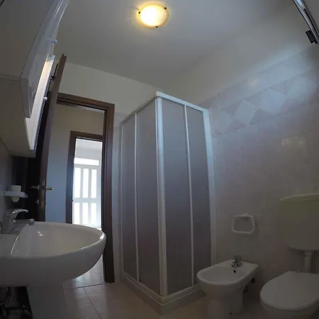 Apartment In 34043